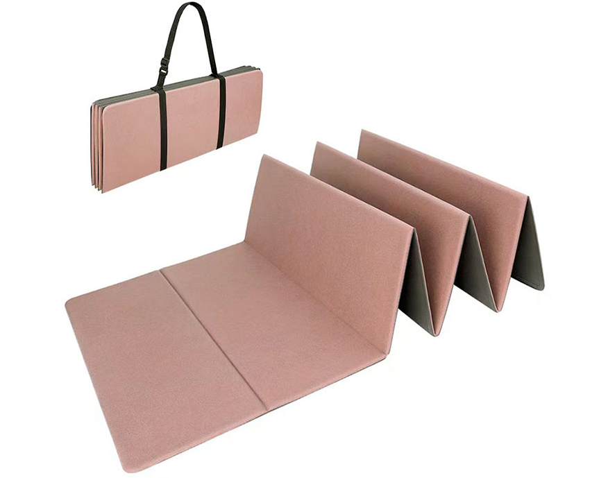 Eight-Deal Folding Mat