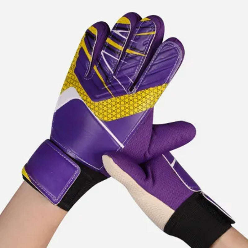 Football goalkeeper gloves