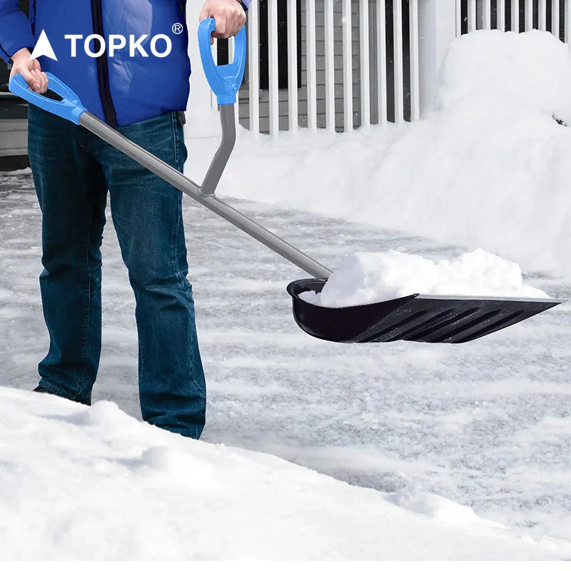 Reversible detachable snow shovel